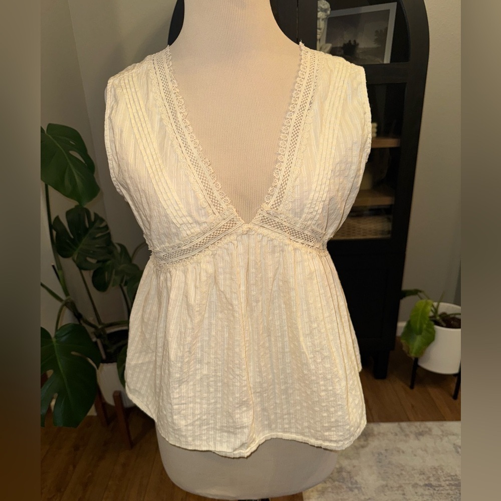 MOLLY BRACKEN boho lace tank top. Beige, womens size medium